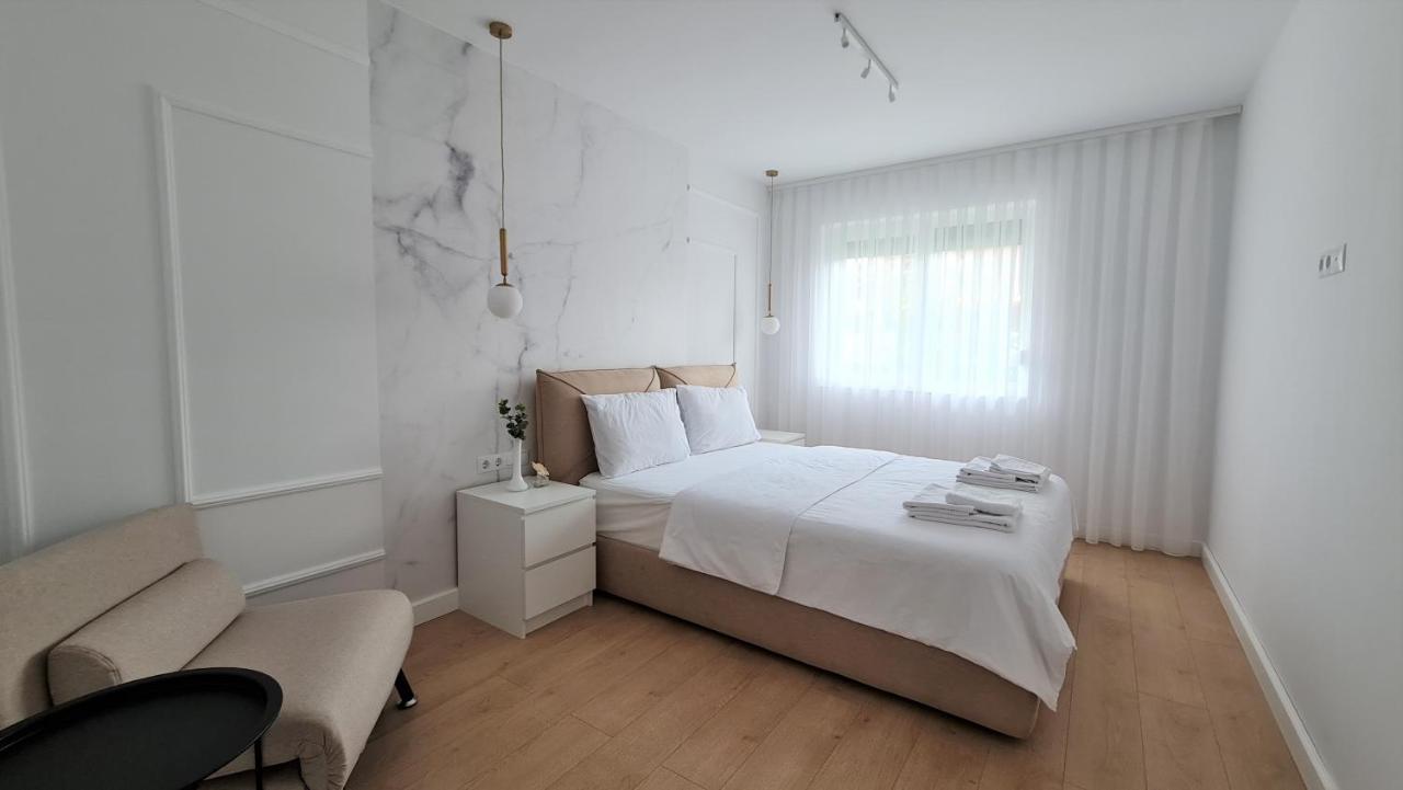 Sara Apartment Oradea Eksteriør bilde