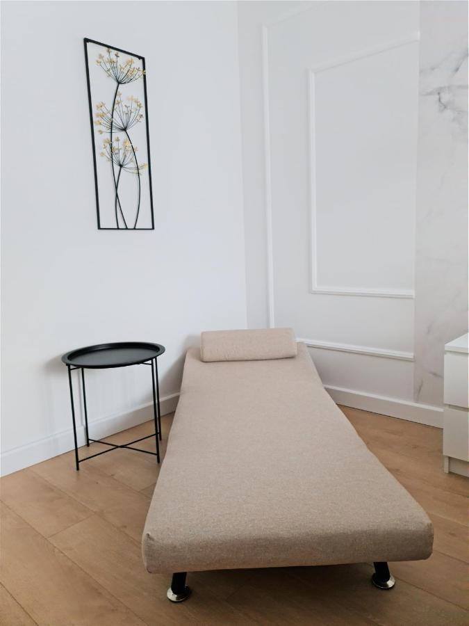 Sara Apartment Oradea Eksteriør bilde